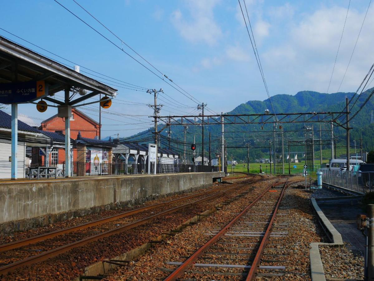駅前宿舎 禪 Shared House Zen Eiheiji المظهر الخارجي الصورة