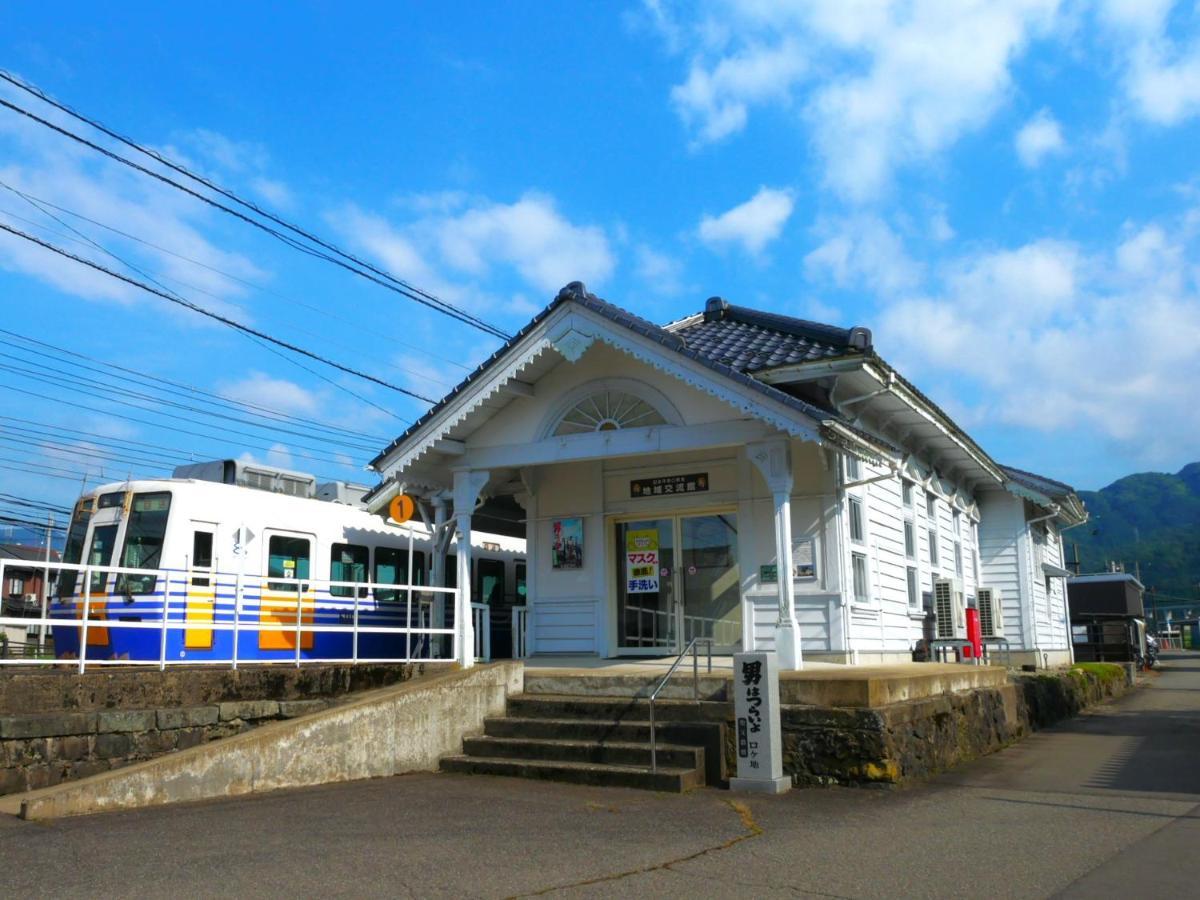 駅前宿舎 禪 Shared House Zen Eiheiji المظهر الخارجي الصورة